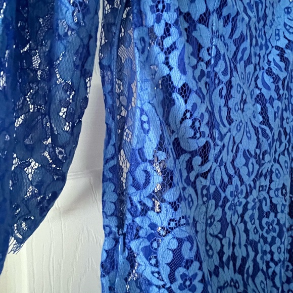Blue lace shift dress - Picture 4 of 7